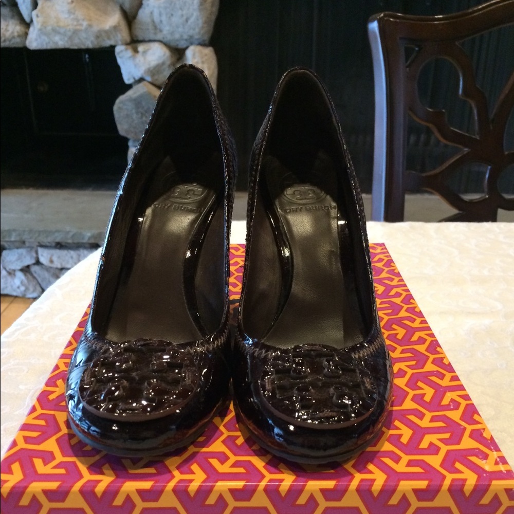 Brown Tory Butch Sophie Wedge size 6